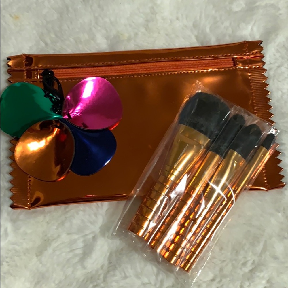 Mac Travel Brushes